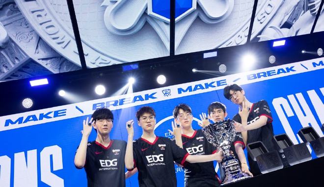 当曼城面对 当曼城面对