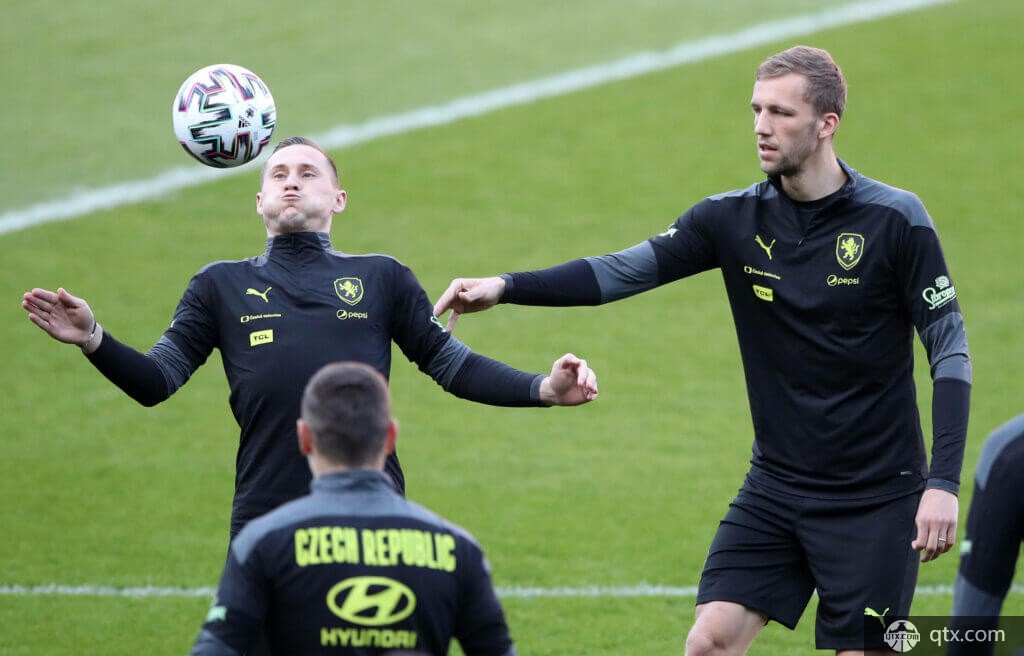 她一样在赛 她一样在赛