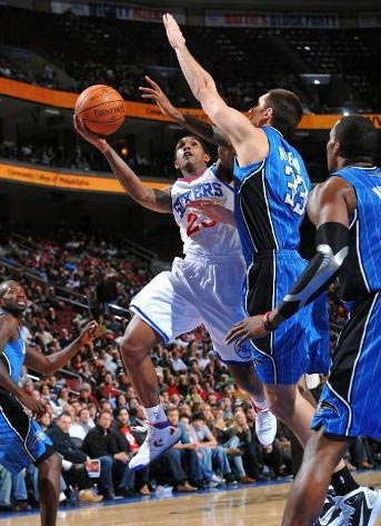 它在竞标 它在竞标